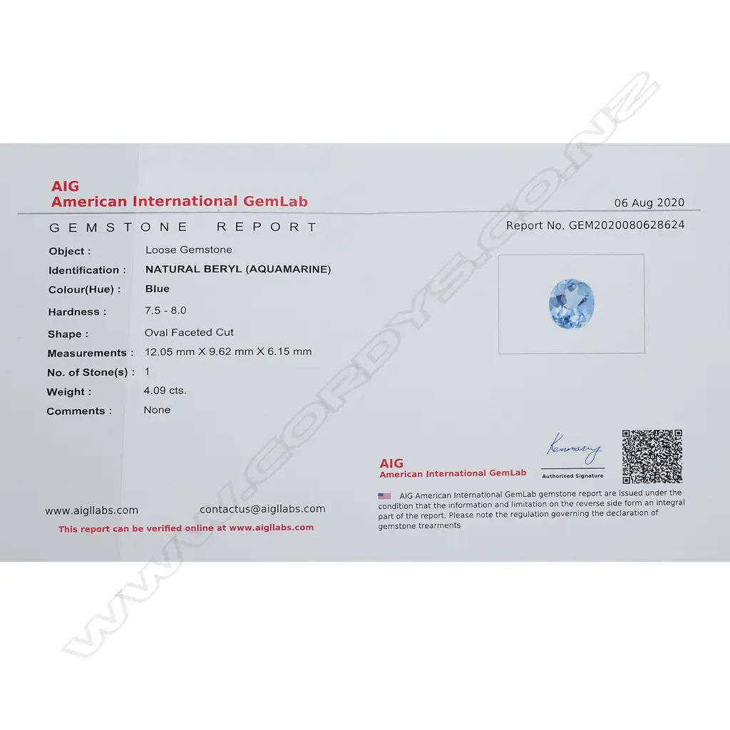 A 14ct white gold aquamarine and diamond pendant necklace Image 1++