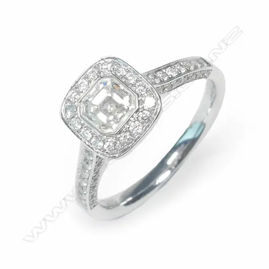 An 18ct white gold and diamond ring