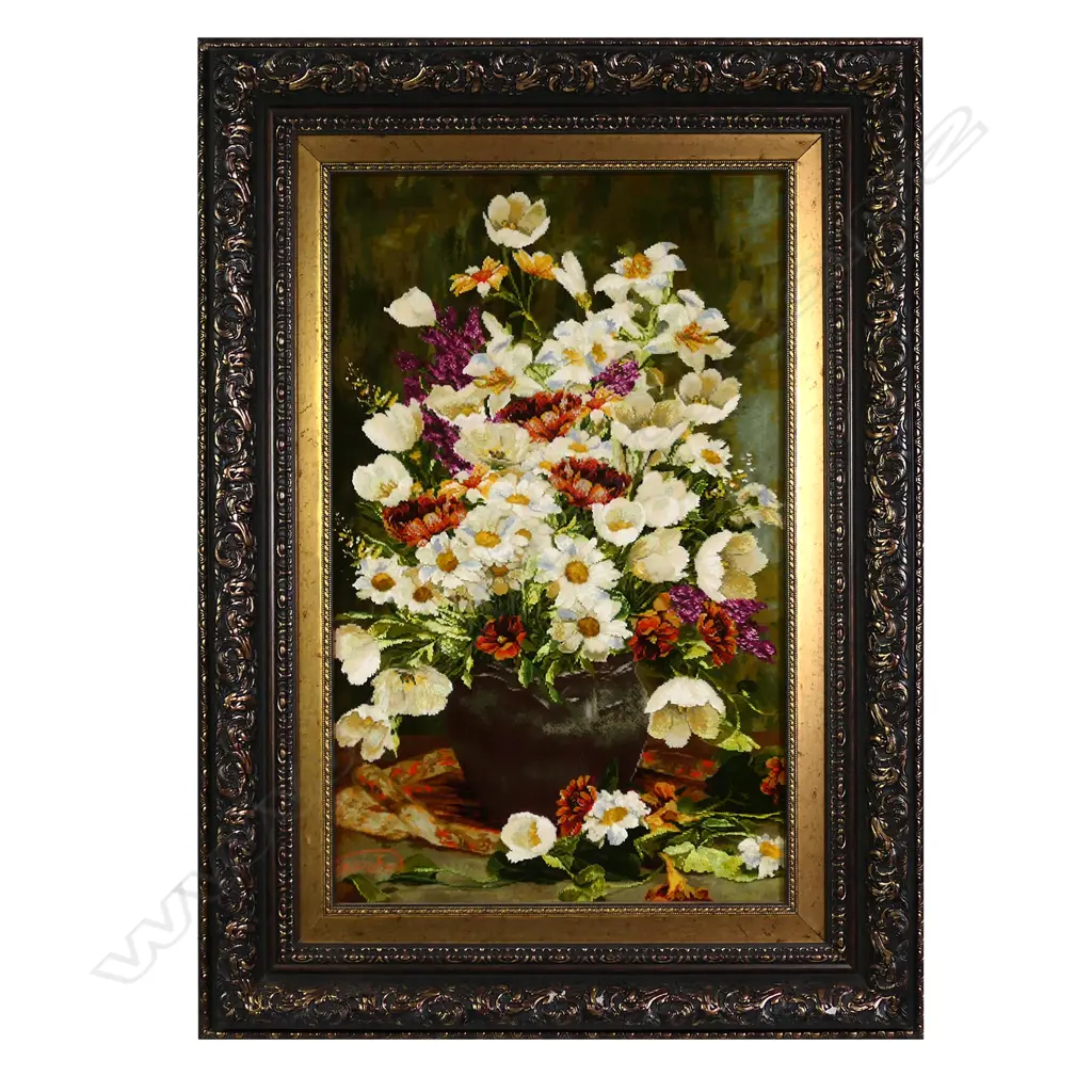 A fine Persian all silk hand knotted picture rug Image 1++