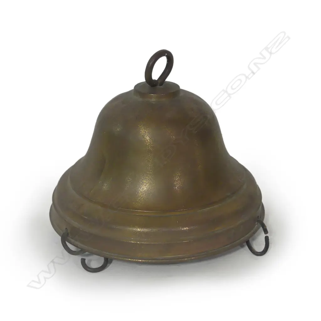 An antique exceptionally large gilt brass decorative hanging light fitting Image 1++