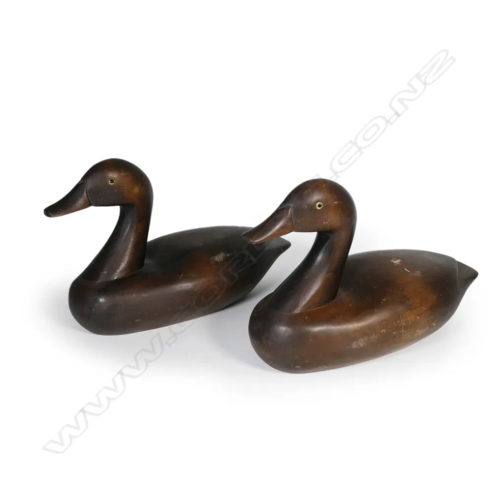 A pair of handmade carved wood display duck decoys Image 1++