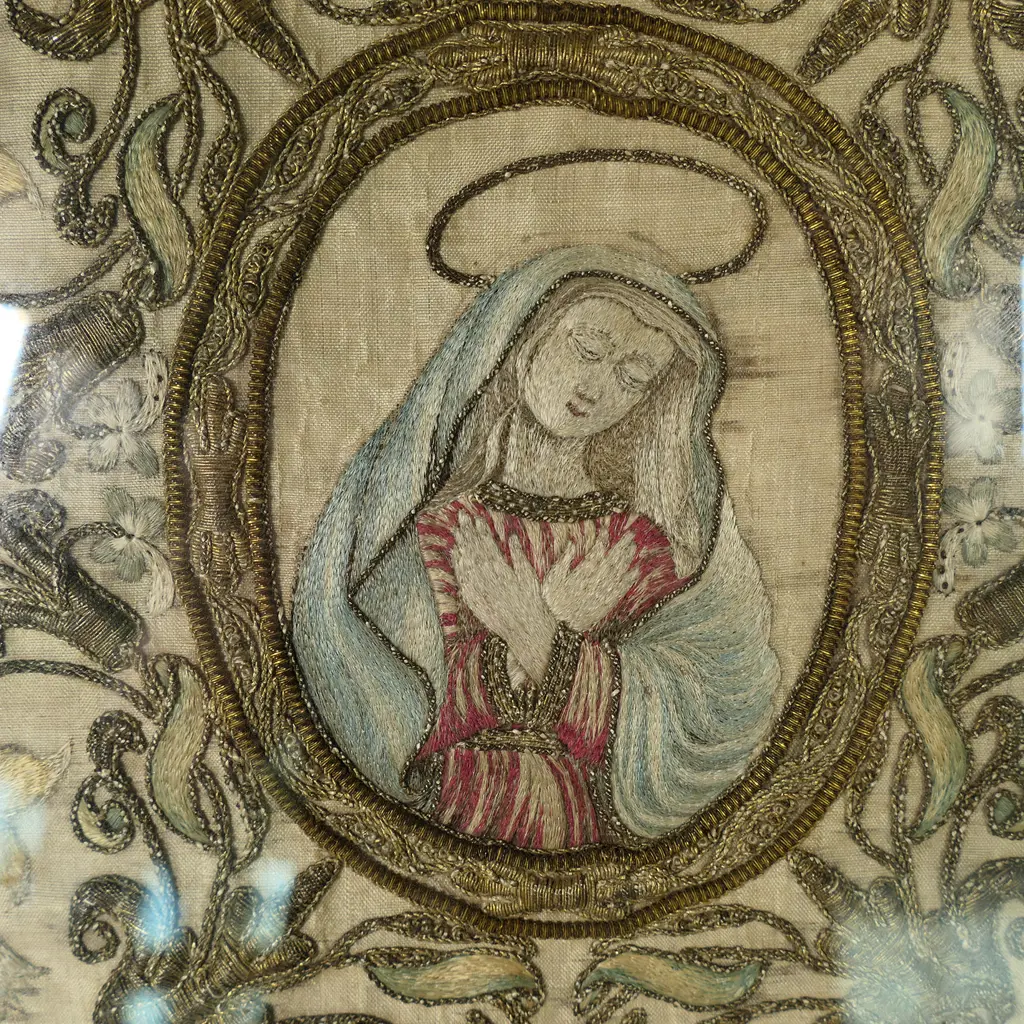 An early 1700s Italian embroidered silk panel Image 1++