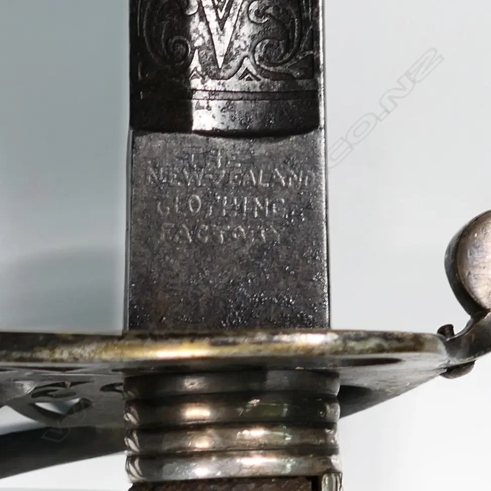 A Victorian military dress sword Image 1++