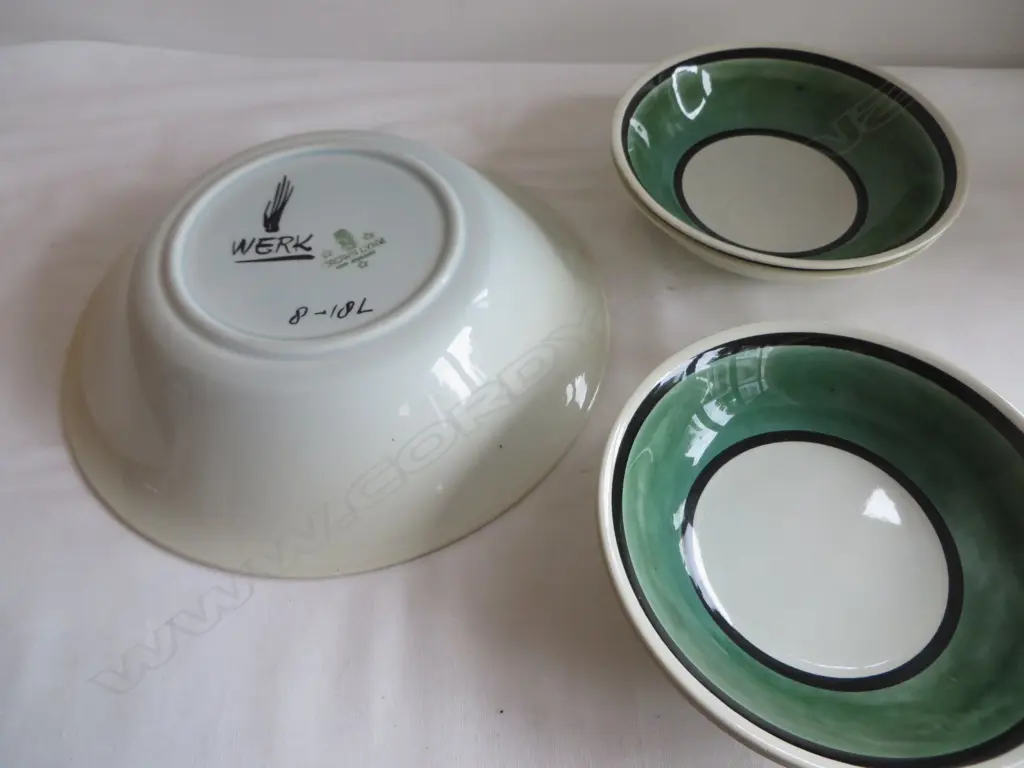 A Frank Carpay five bowl set Image 1++