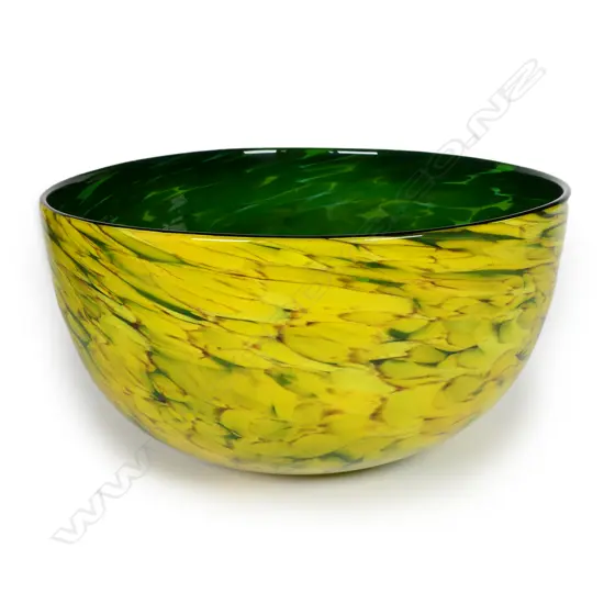 A Garry Nash glass deep bowl