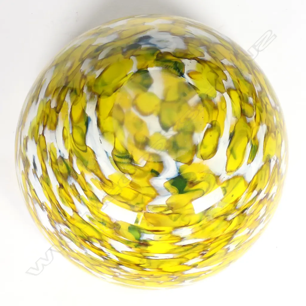 A Garry Nash glass bowl Image 1++