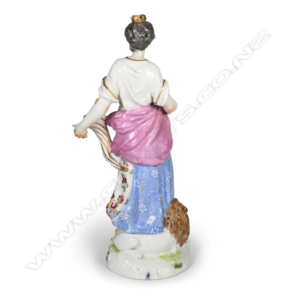 A 19thC porcelain figure of Catherine the Great Image 1++