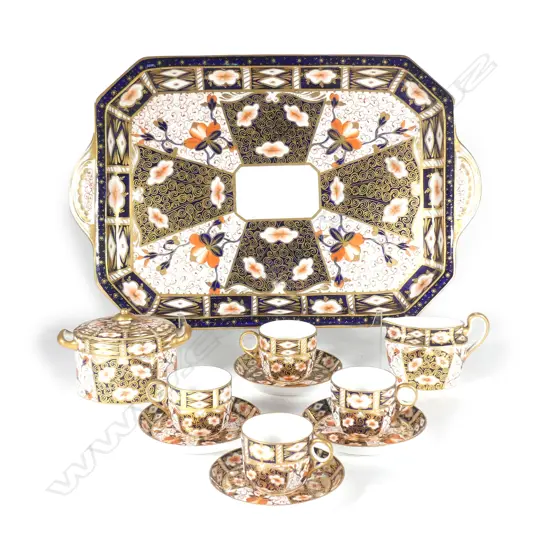 A mid-19thC Derby two handled tray