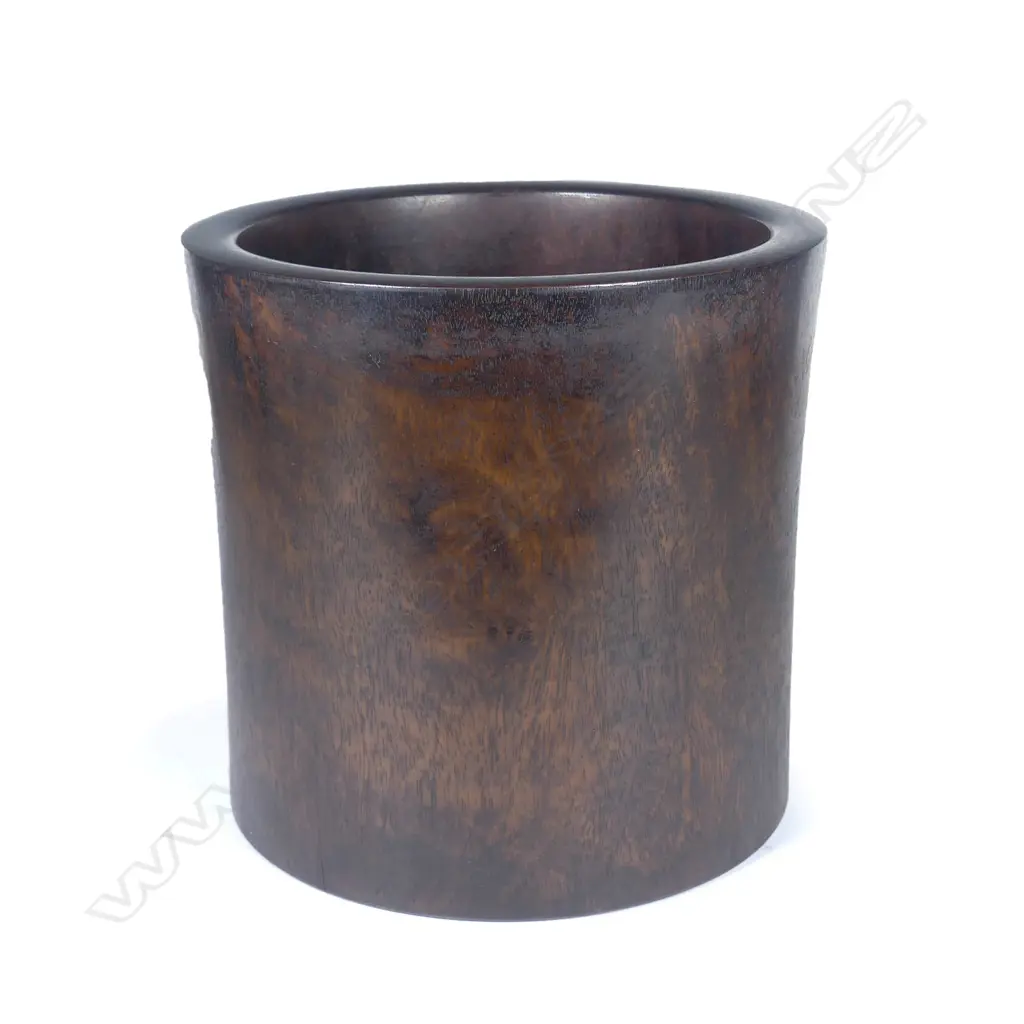 An uncommon large Chinese rosewood (huanghuali) brush pot Image 1++