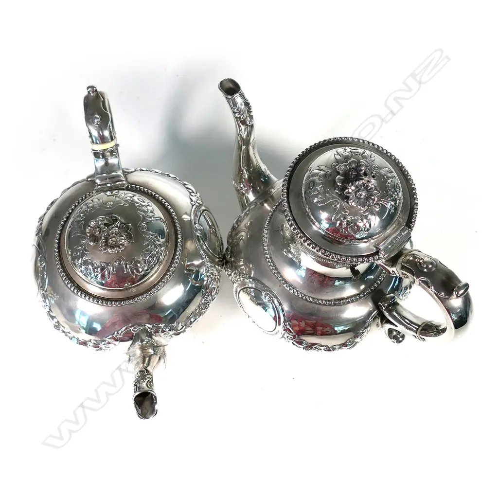 A Victorian silver four-piece tea service Image 1++