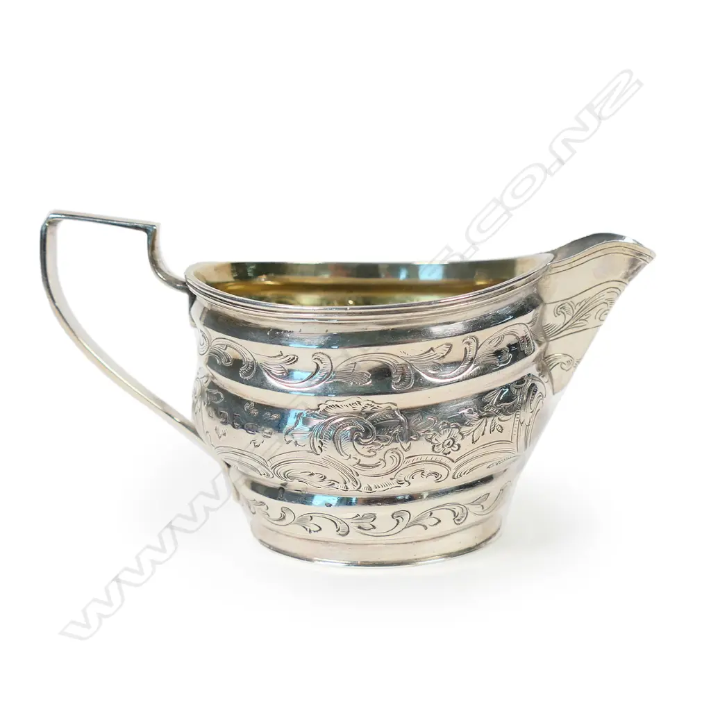 A Geo. III silver cream jug Image 1++