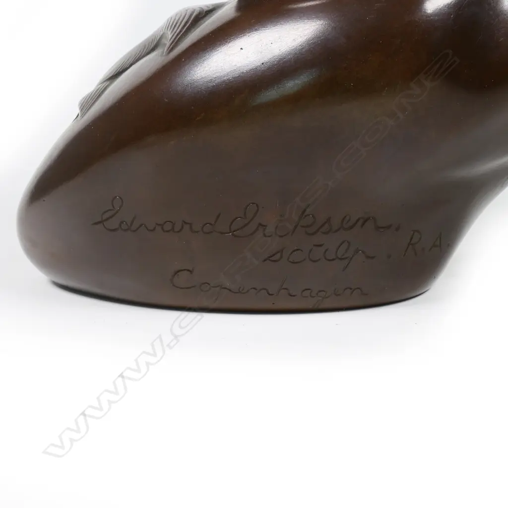 A bronze statuette 'The Little Mermaid' Image 1++