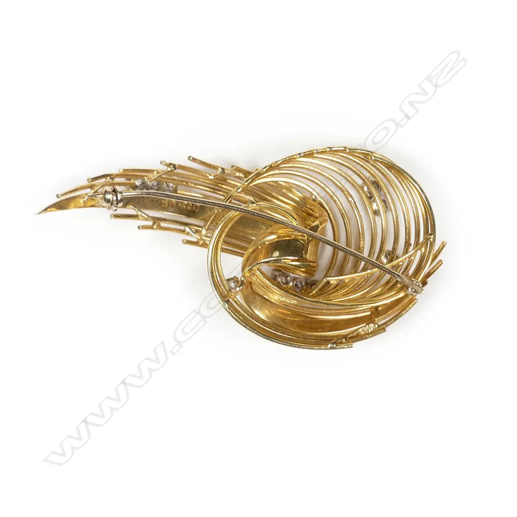 A 1960s stylish 18ct handmade yellow gold and diamond spray brooch Image 1++
