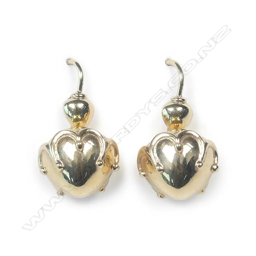 A pair of 9ct gold drop earrings Image 1++