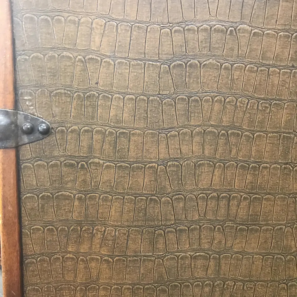 An early 1900s two panel screen Image 1++