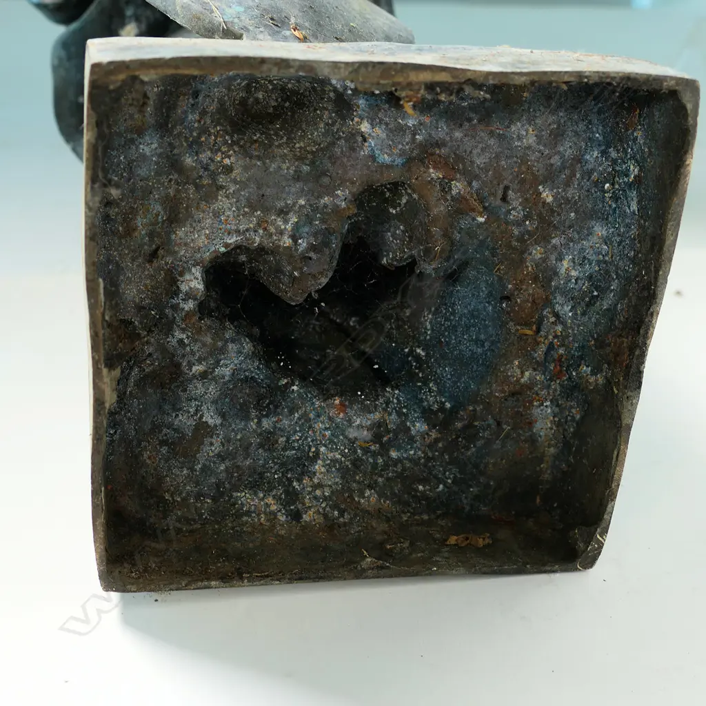 A bronze garden statue Image 1++