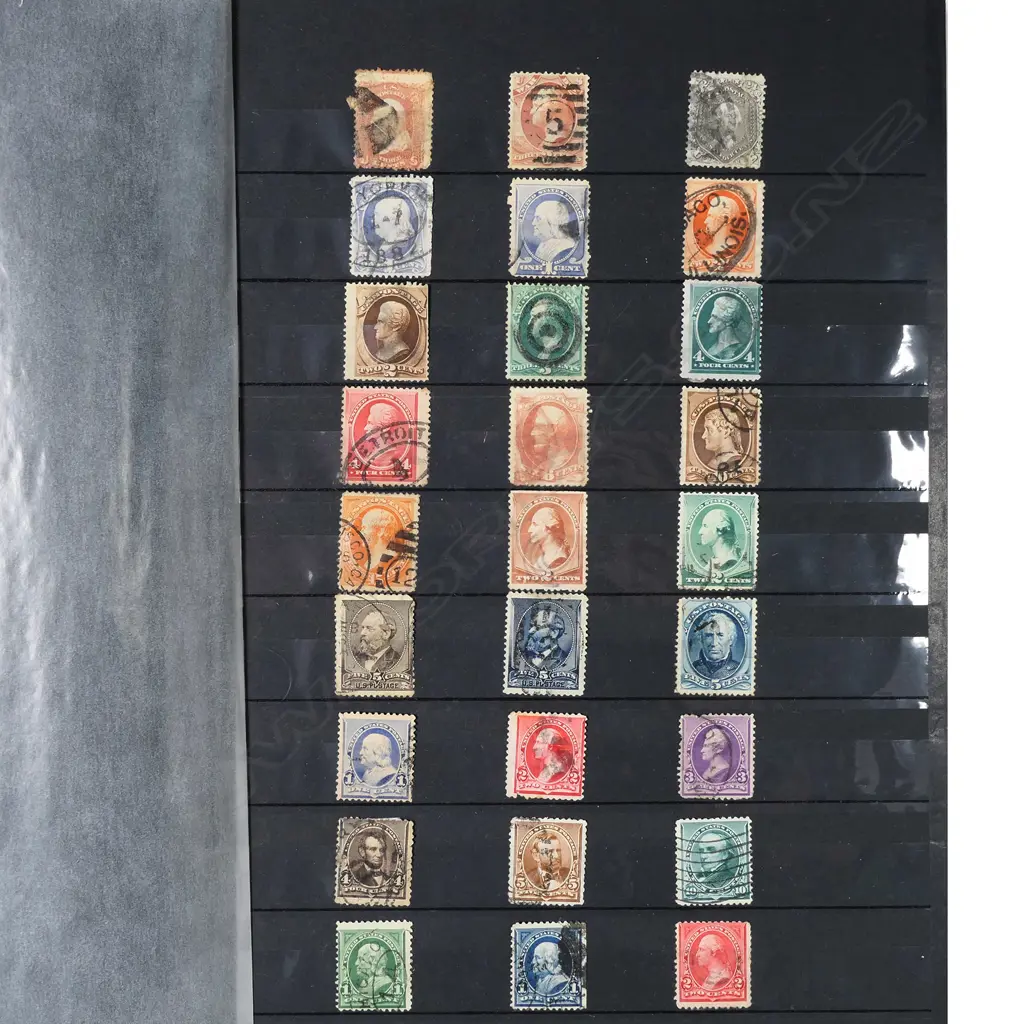 A collection of USA stamps Image 1++