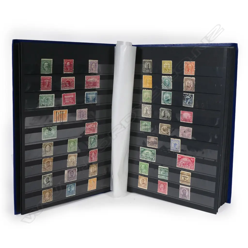 A collection of USA stamps Image 1++