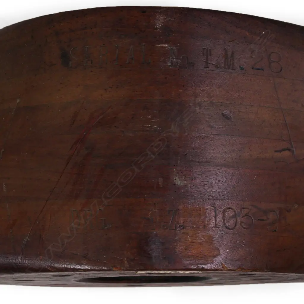 A vintage wooden Cheetah X propeller from an Airspeed Oxford Image 1++