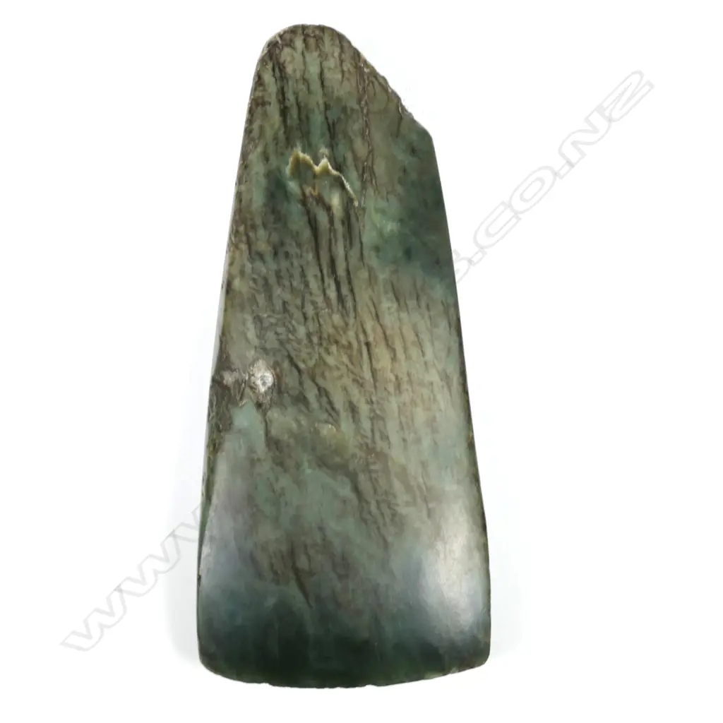 A pre-European Maori pounamu toki (adze) Image 1++
