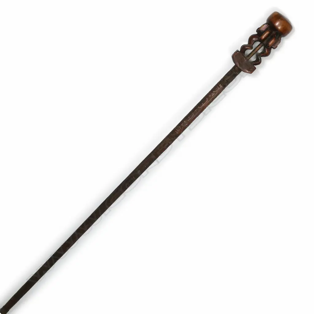 A c.1900 Maori carved tokotoko (walking stick) Image 1++