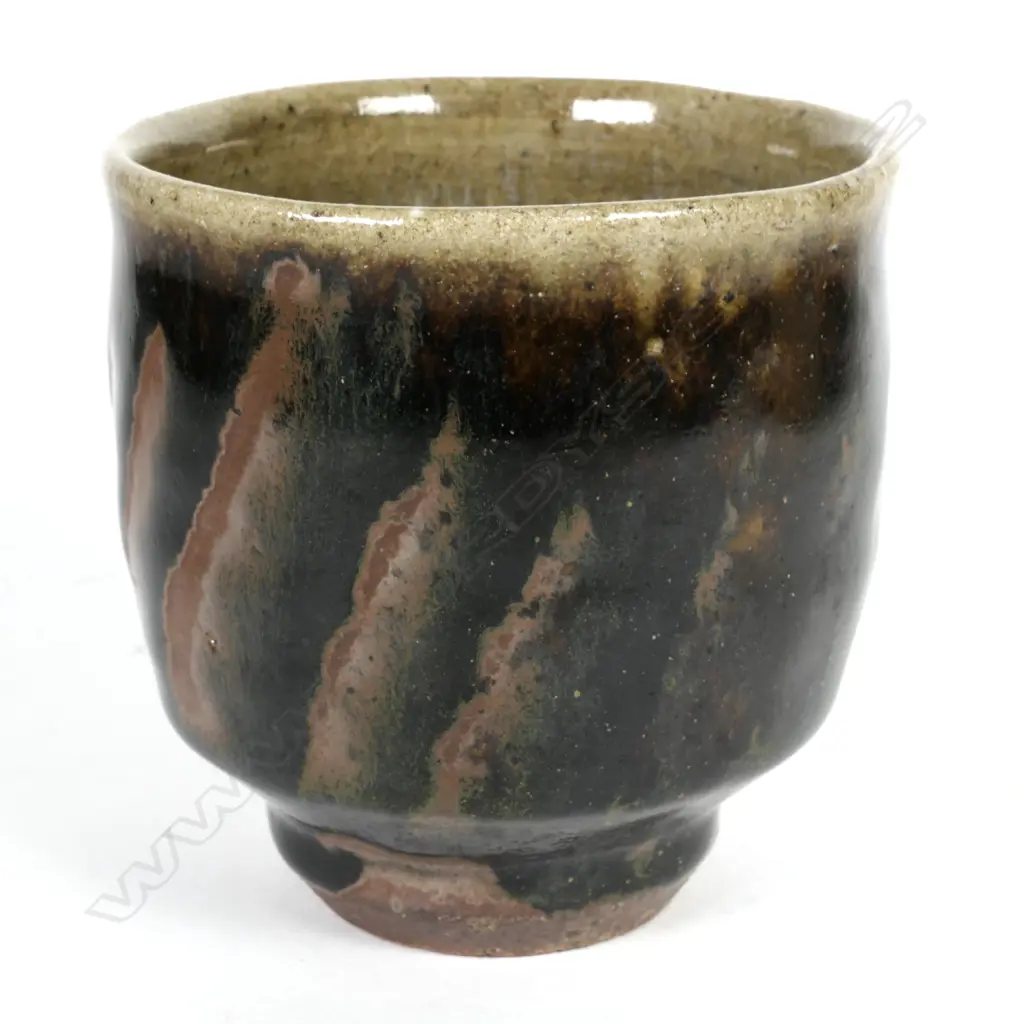 Shoji Hamada attributed yunomi (tea bowl) Image 1++