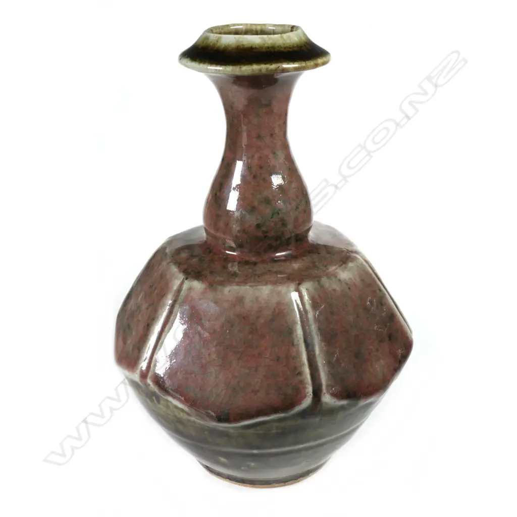 Takeichi Kawai attributed bottle form vase Image 1++