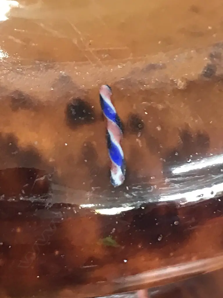 An impressive early 1900s ‘Le Verre Française’ cameo art glass bowl Image 1++