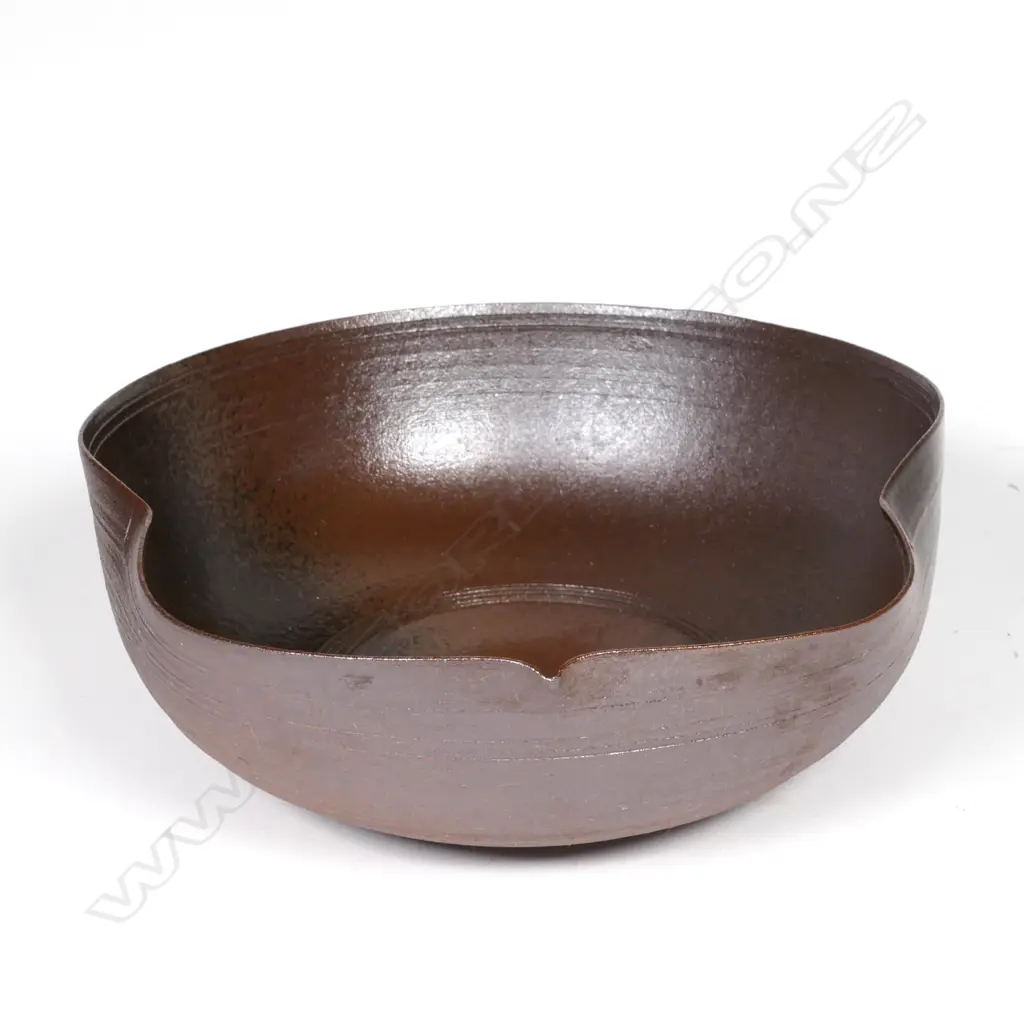 A Japanese Bizen pottery fine bowl Image 1++