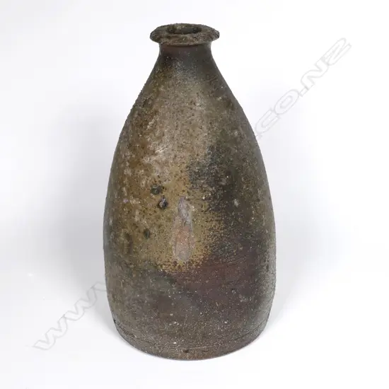 A Japanese Bizen studio pottery specimen vase