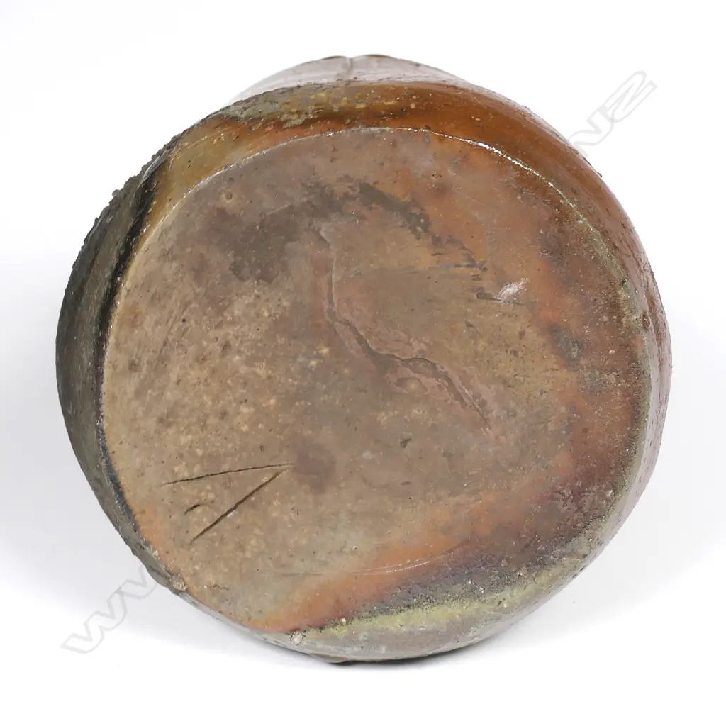 A Japanese Bizen studio pottery vase Image 1++