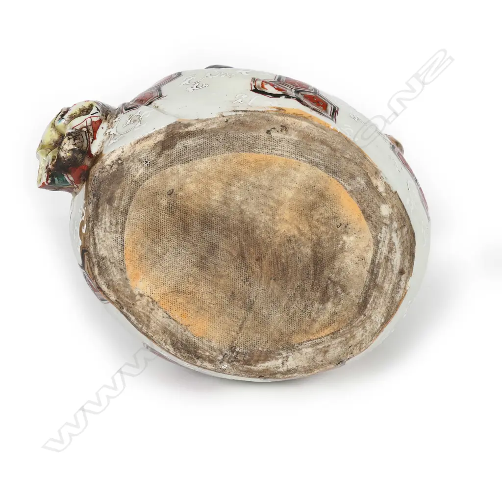 A Japanese Kutani pottery figure of Daikoku Image 1++