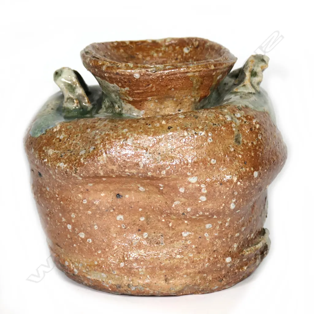 A Japanese Shigaraki studio pottery vase Image 1++