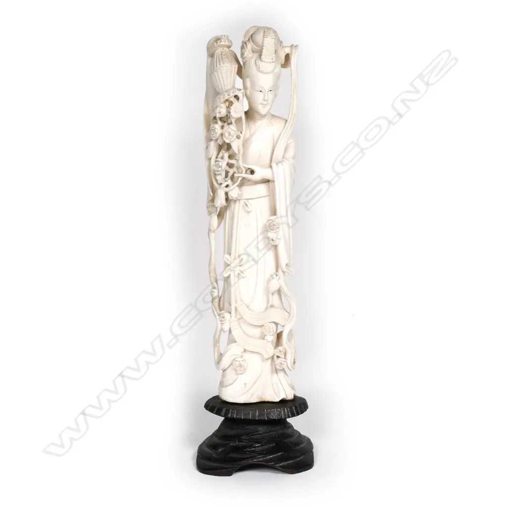 A Chinese carved ivory elegant woman on stand Image 1++