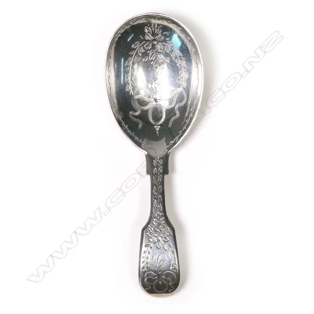A Victorian silver tea caddy spoon Image 1++