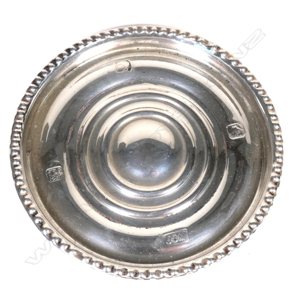 A set of six New Zealand silver glass coasters Image 1++