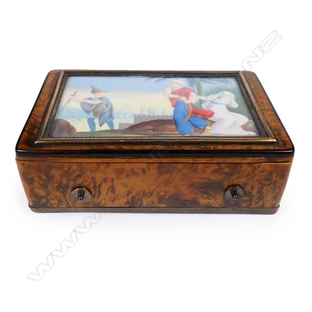 A 19thC fruitwood miniature music box Image 1++