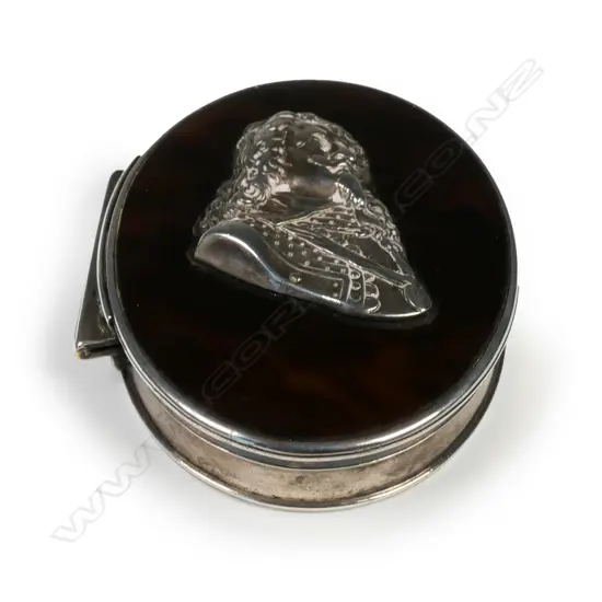 A silver mounted snuff box with silver appliqué portrait of Charles I