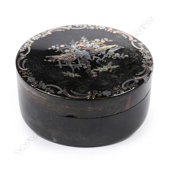 A late 18thC tortoiseshell and piqué snuff box