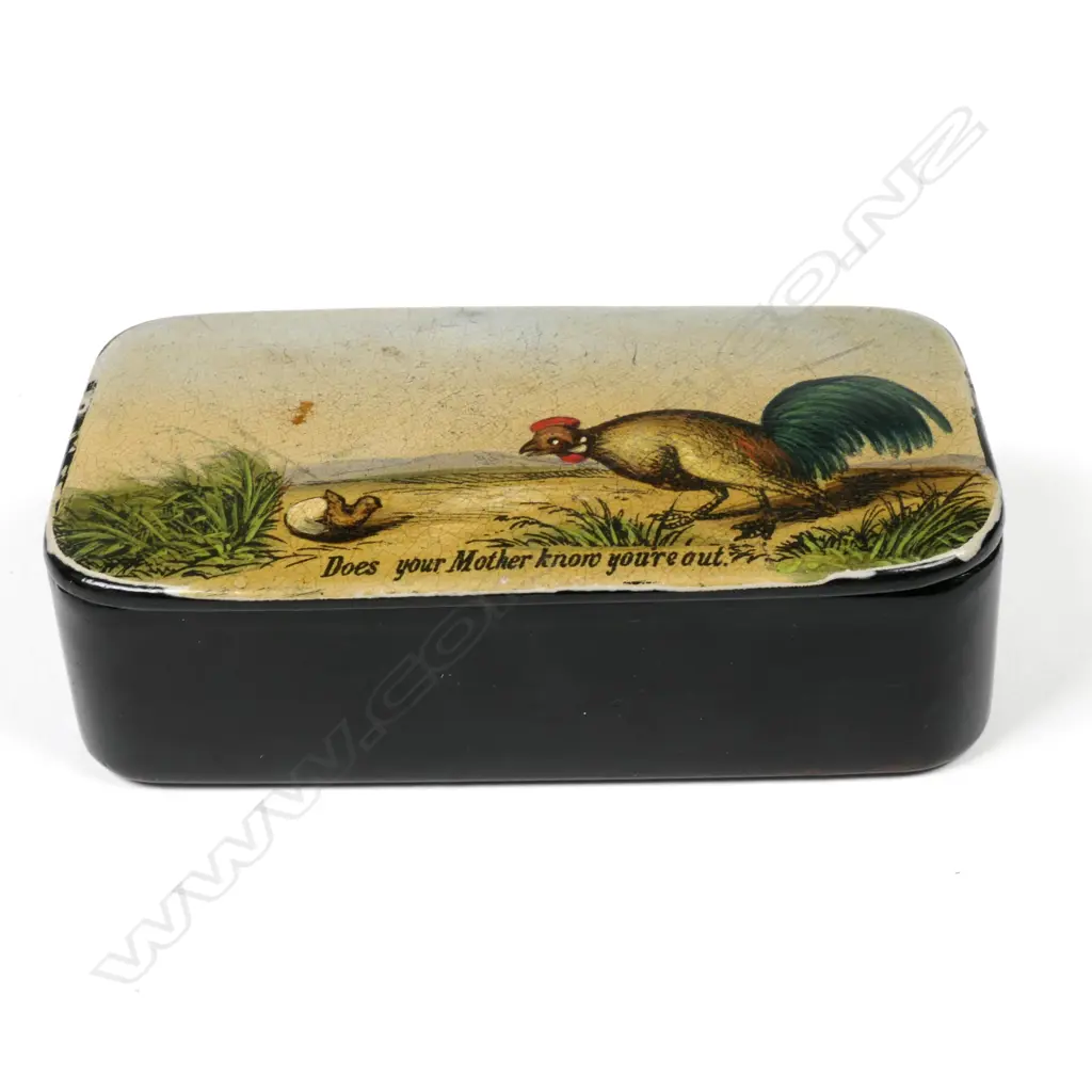 A 19thC papier-mâché snuff box Image 1++