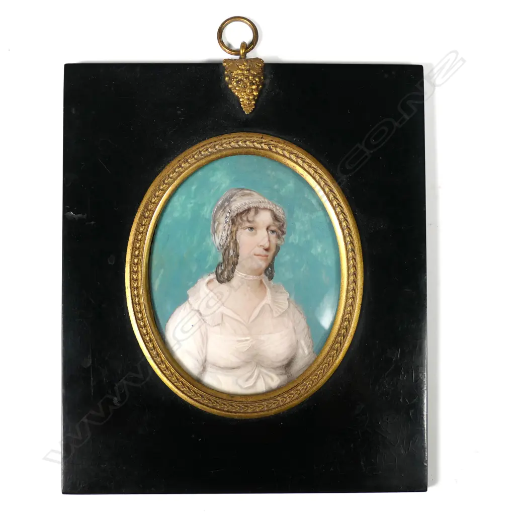 An 19thC portrait miniature painted on ivory Image 1++