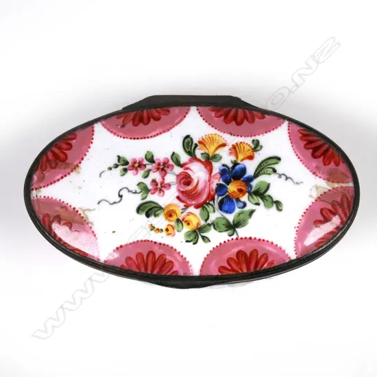 A Georgian Bilston style enamel bonbonniere