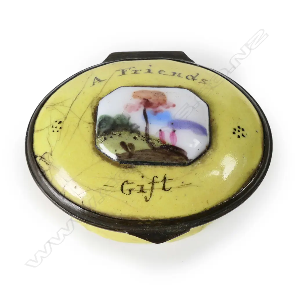 Two 19thC enamel snuff boxes Image 1++