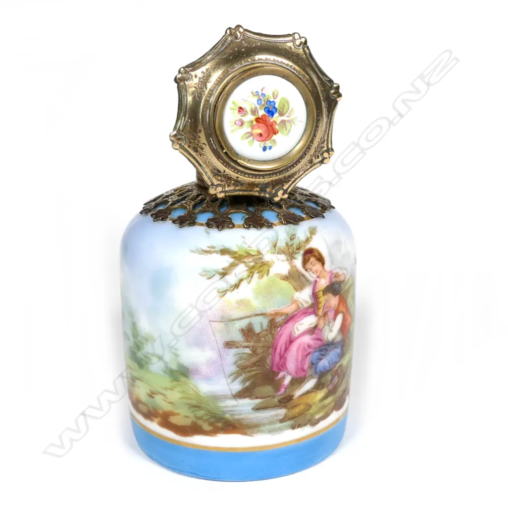 A French porcelain parfum bottle Image 1++