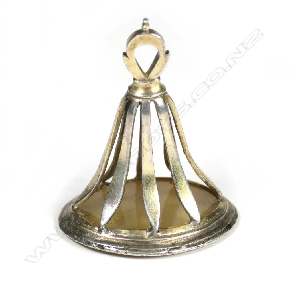 A Victorian silver gilt fob seal Image 1++