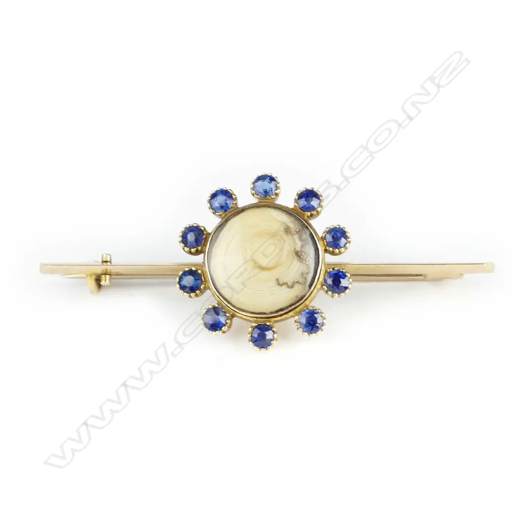 A Victorian 15ct gold sapphire mourning brooch Image 1++