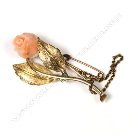 A 15ct gold and coral brooch