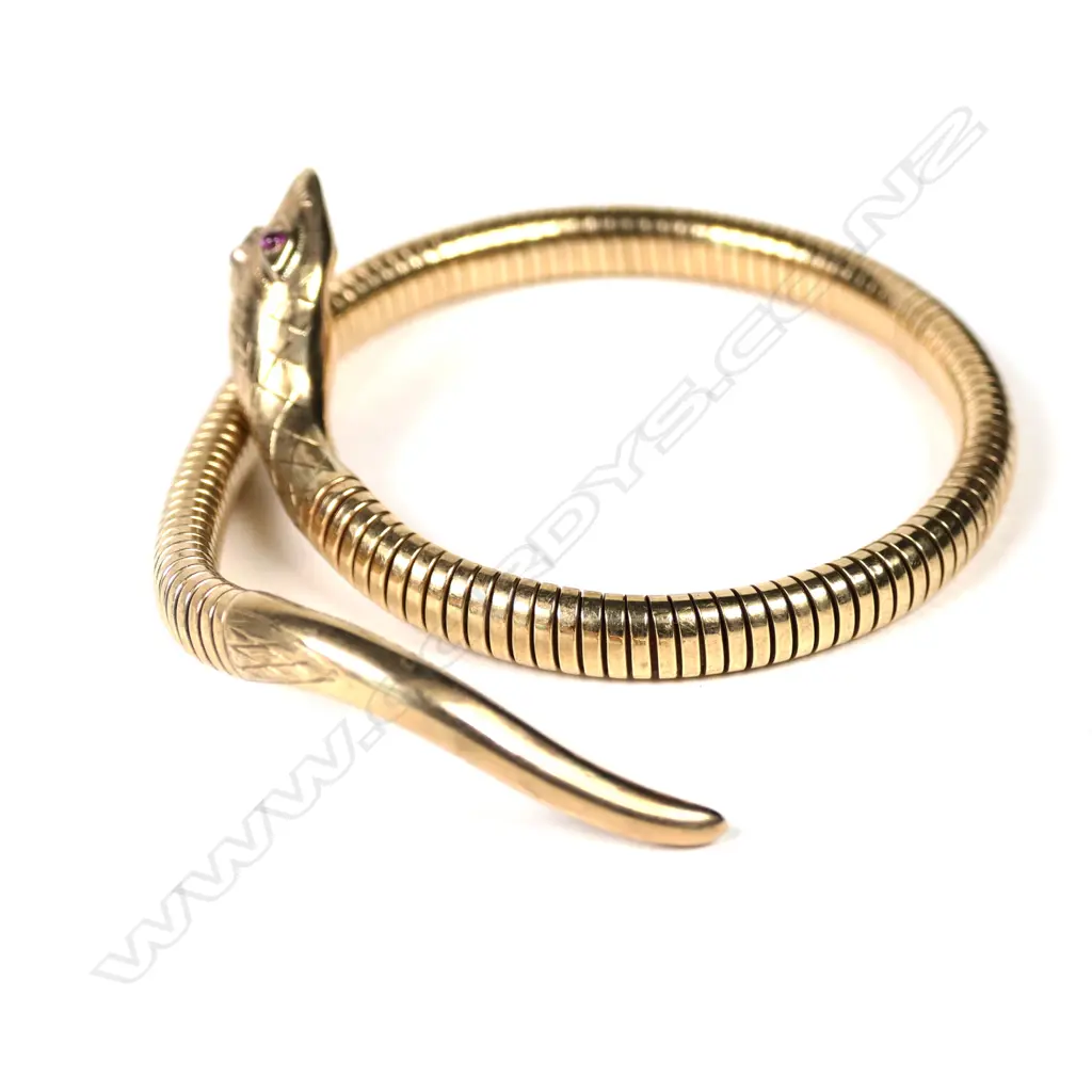 A vintage 9ct gold snake bracelet Image 1++