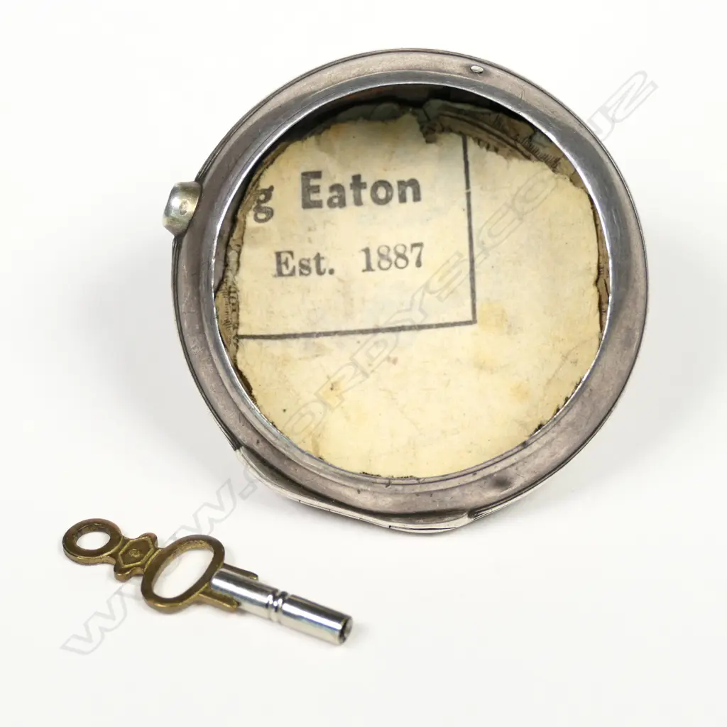 A George III silver pair cased pocket watch Image 1++