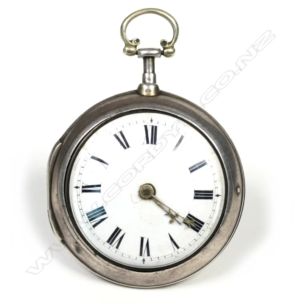 A George III silver pair cased pocket watch Image 1++